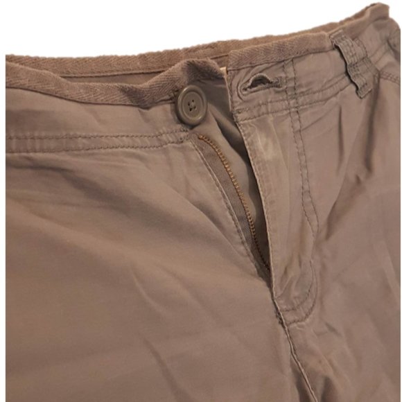 DKNY Jeans Grey Cargo Shorts - Picture 2 of 5